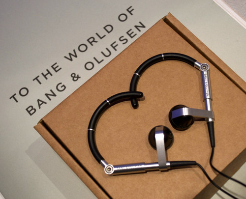 Bang and olufsen - b&o, a8