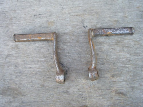 Bsa a10 plunger footrests - plunger,