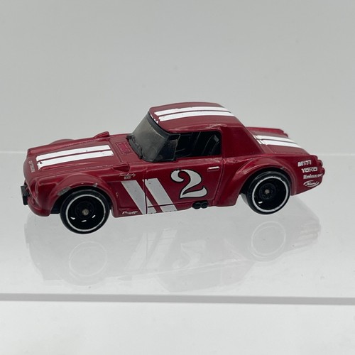 Hot wheels datsun - hot,