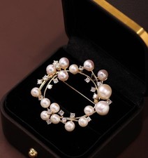 Beautiful crystal pearl brooch - crystal,