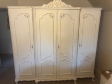 CARVED OAK FOUR DOOR