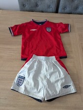 Vintage 2002 England Away Football Kit Age 4-5 Years Red Umbro Reversible