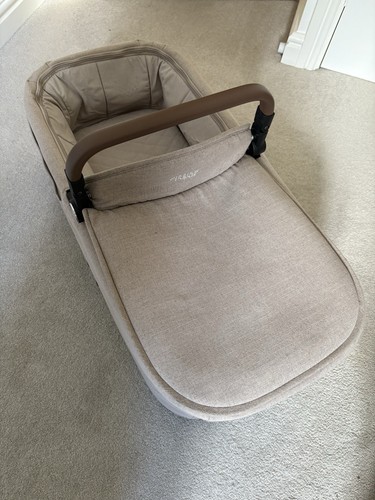 Mamas papas strada carrycot - &,