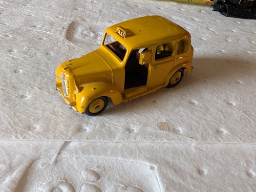 Vtg dinky toys meccano - toys, austin