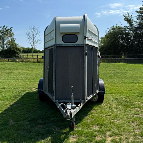 Richardson horse trailer - 2,