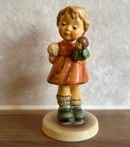 Hummel goebel figurine - goebel,
