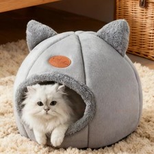 Deep Sleep Winter Cat Bed -