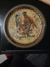 Mackintosh Quality Street 1980s Vintage Retro 1lb Round Tin 14cm x 7cm