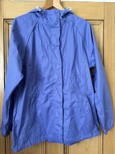 Regatta Women Size 14 Great Outdoors Isolate Waterproof Jacket Purple New No Tag