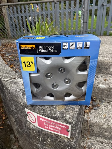 Halfords richmond wheel - wheel, trims