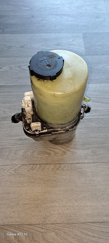 Power steering pump fits - power,