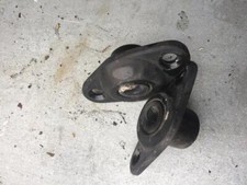 VW T4 TRANSPORTER 1999 NEARSIDE SLIDING DOOR GUIDE PIN RECIEVERS 701843637