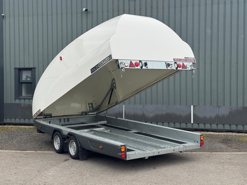 Great condition race shuttle - -,