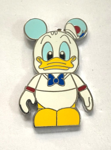 Disney pin badge - badge, vinylmation