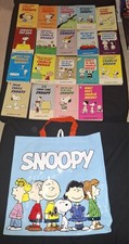 19 CHARLIE BROWN & SNOOPY PAPERBACK BOOKS plus great peanuts bag 4 life VINTAGE