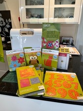 Accuquilt GO! Bundle. Machine, and cutting dies included