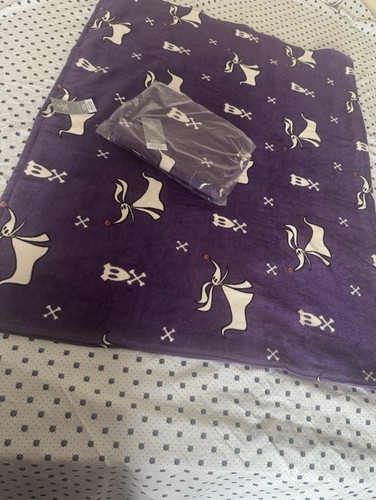Bath sheet with matching - sheet,
