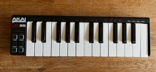 Akai lpk25 laptop - akai,