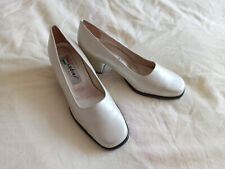 Women Wedding Shoes in Pearl - Size 5