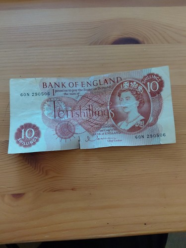 Ten shilling notes coin - ten,