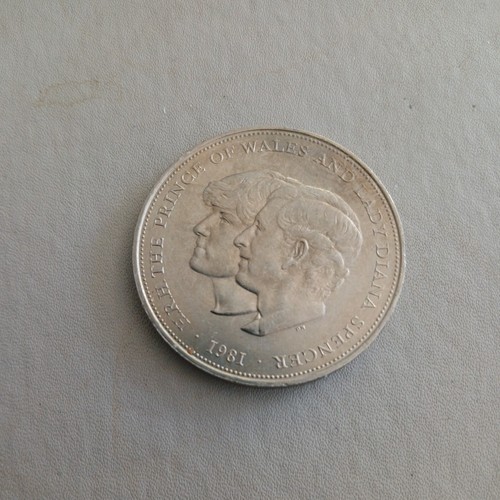 1981 royal wedding - 1981, crown