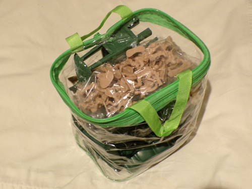 Army men toy soldiers - army,
