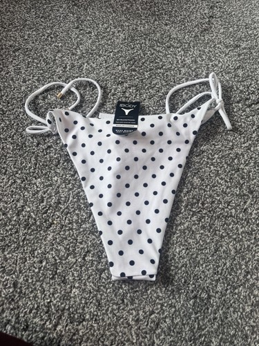 Cotton body string - cotton, on