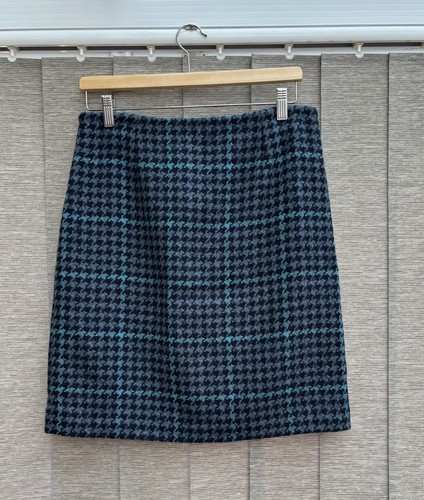 Pure collection skirt size - collection,
