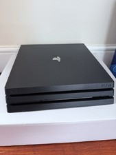 PS4 PRO 1TB GAMING BUNDLE – PERFECT CONDITION