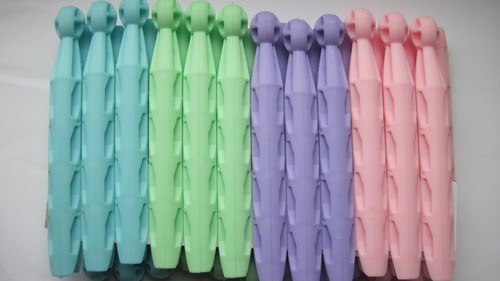 Dolly pegs durable plastic - pegs, |