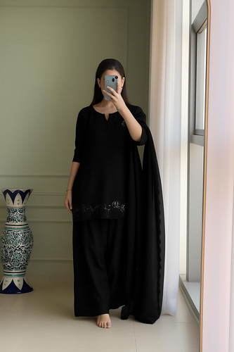 Gown salwar kameez pakistani - kameez,