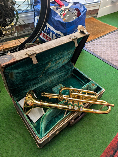 Reynolds trumpet case - -,