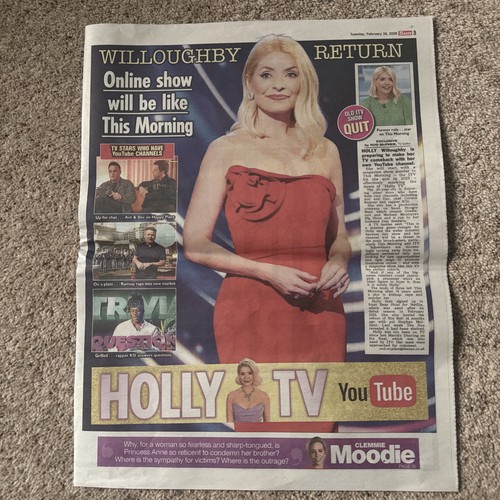 Holly willoughby newspaper - holly,