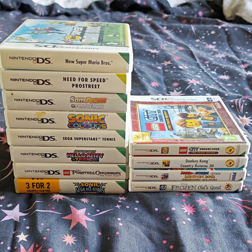 Nintendo 3ds game bundle - ds,