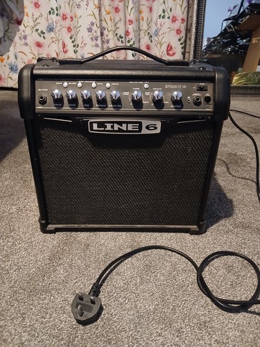 Line spider 15 guitar - iv,