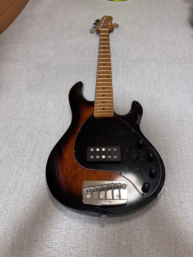 Sterling musicman ray35 - by,