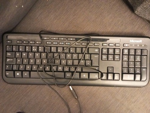 Microsoft wired keyboard 600 - keyboard, 600-