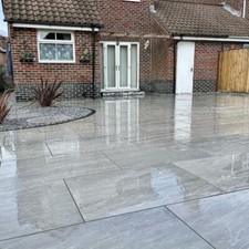 Silver Kandla Grey Porcelain