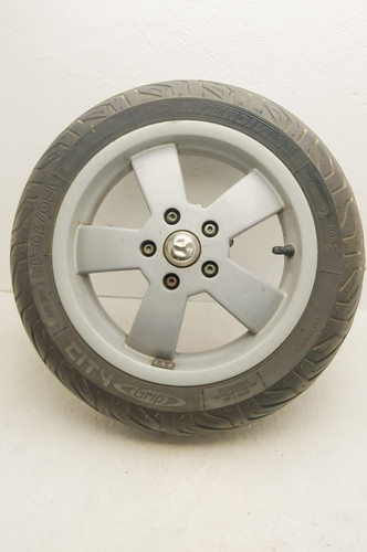 Vespa 125 200 - gt, front
