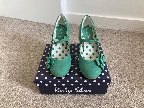 Worn once green ruby - worn, shoos