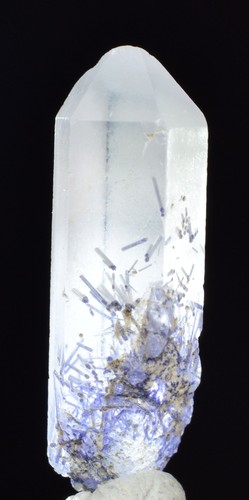 5carats blue dumortierite in - blue,