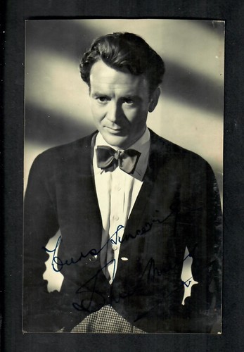 John mills photo actor hand - john,