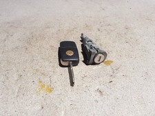 08 VW Golf mk5 Door Lock Barrel With Key Fob