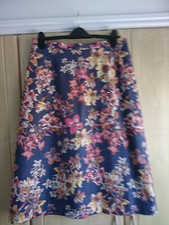 COTSWOLD COLLECTION FLORAL