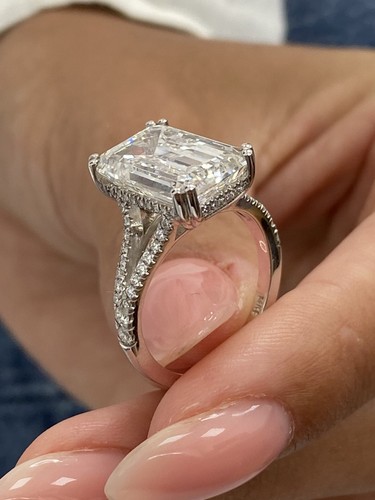 Diamond ring emerald - diamond,
