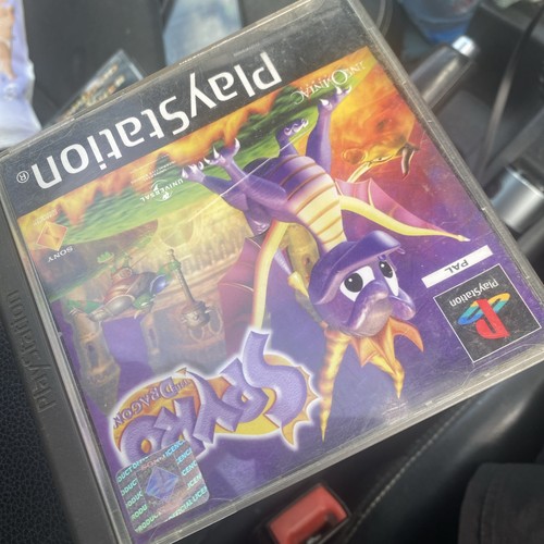 Spyro the dragon playstation - spyro,
