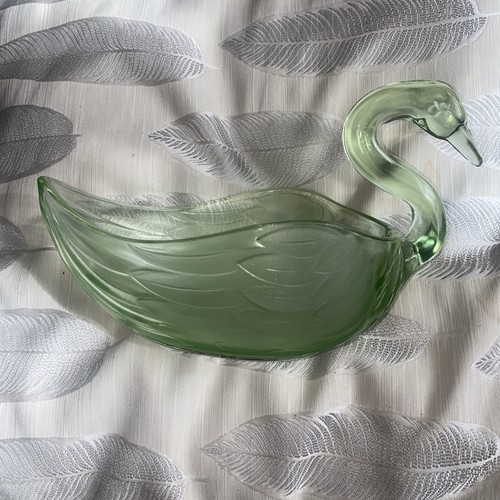 Vintage bright green pressed - bright,
