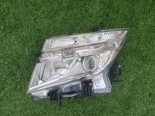 Nissan Elgrand E52 Passenger Side Headlight NO AFS
