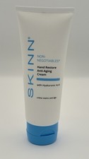 SKINN NON-NEGOTIABLES Hand