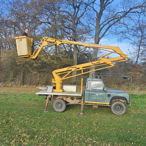 Land rover drivable - land,